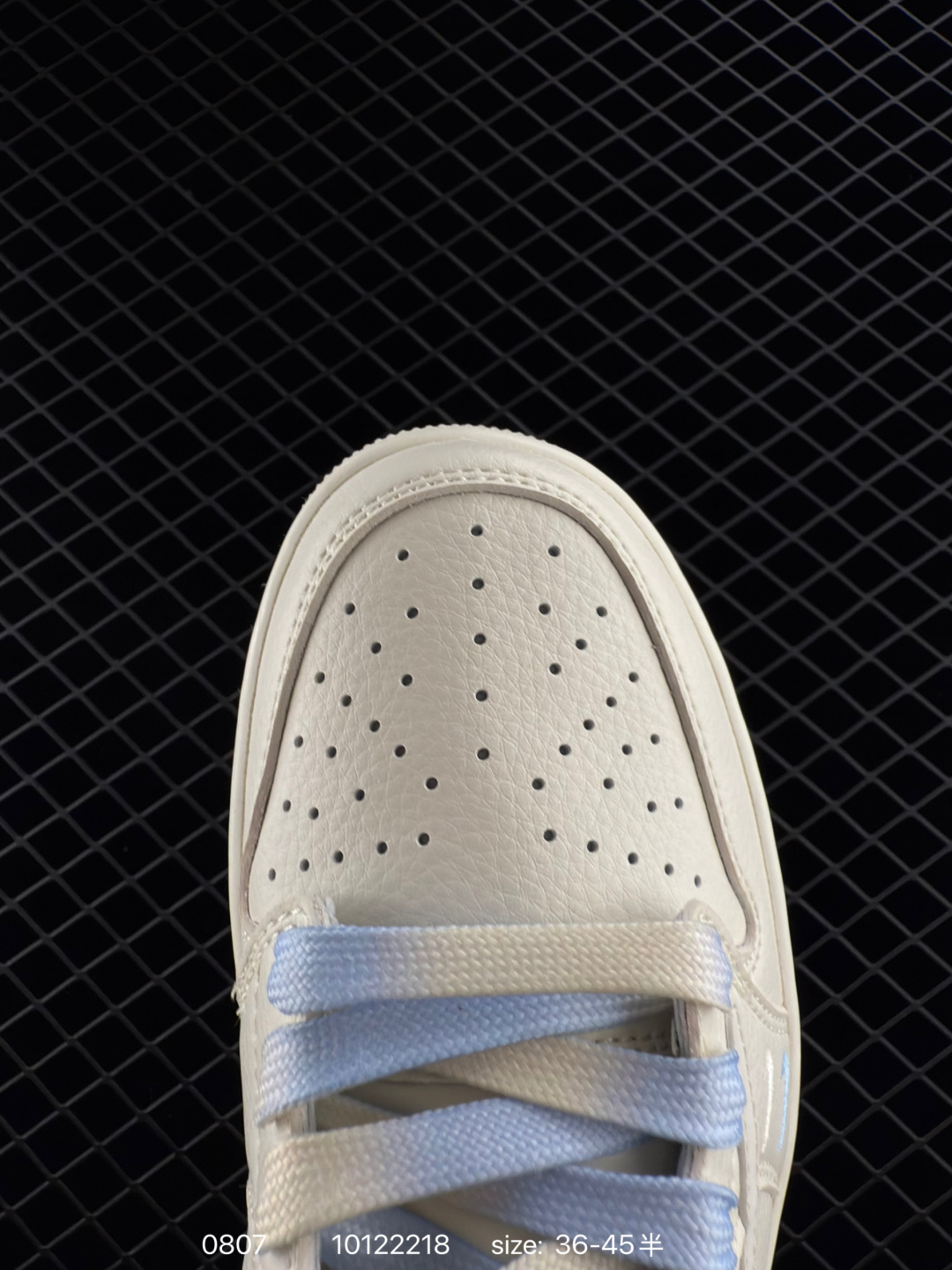 Travis Scott x Air Jordan 1 ” Reverse Mocha “